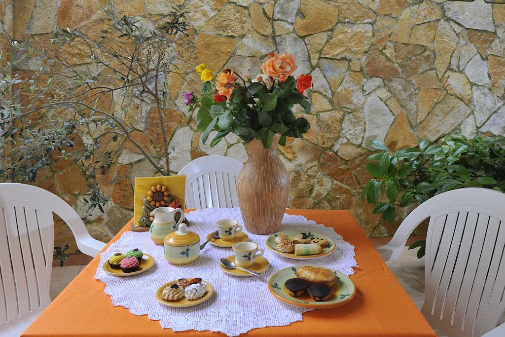 Barocco.Oberdan Bed & Breakfast Lecce Luaran gambar