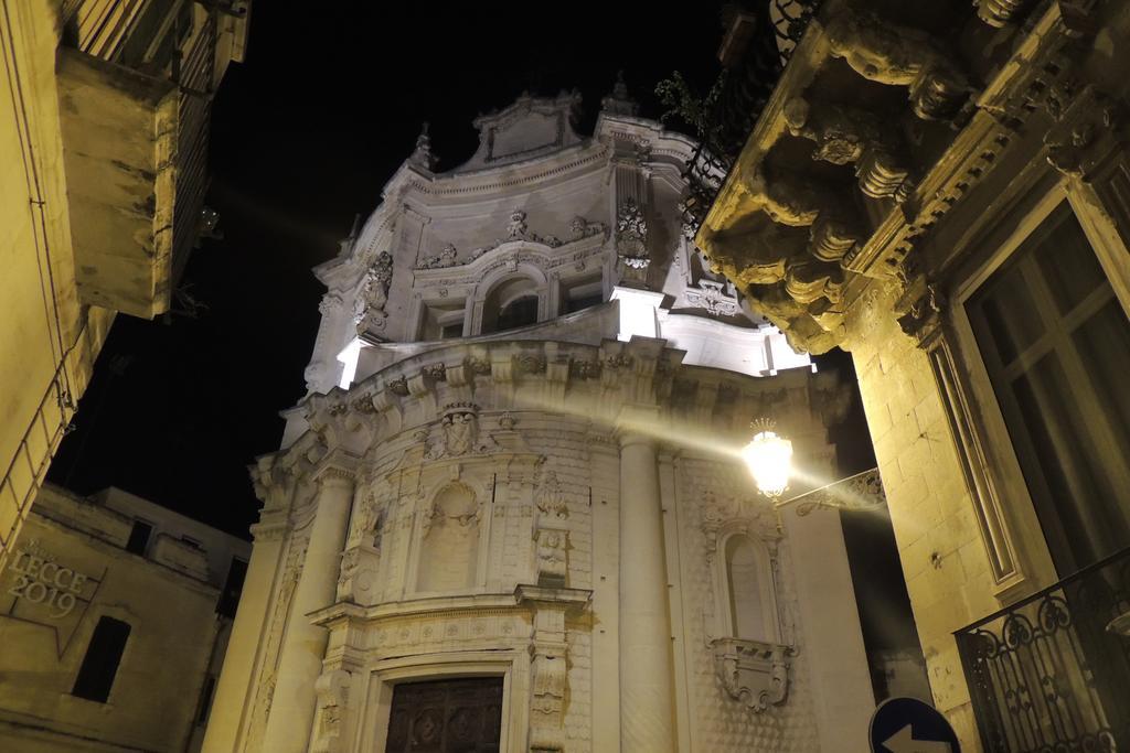 Barocco.Oberdan Bed & Breakfast Lecce Luaran gambar