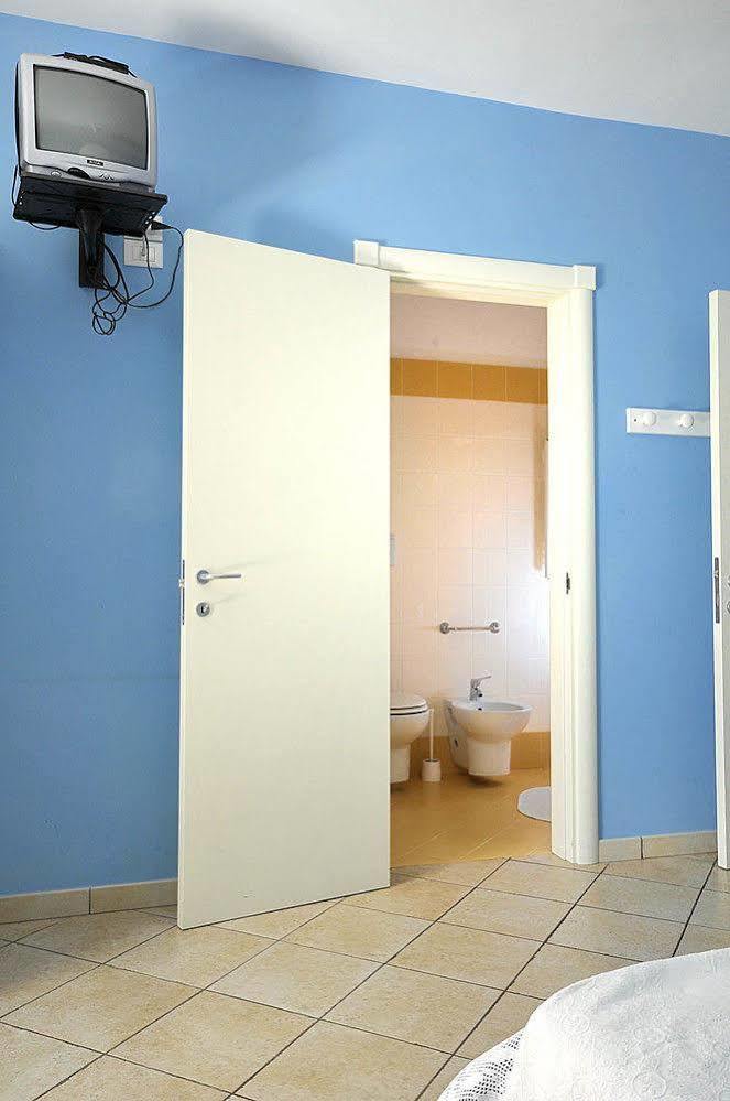 Barocco.Oberdan Bed & Breakfast Lecce Luaran gambar