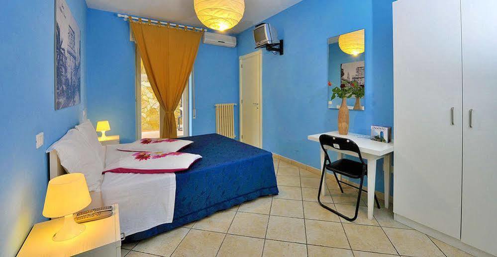 Barocco.Oberdan Bed & Breakfast Lecce Luaran gambar