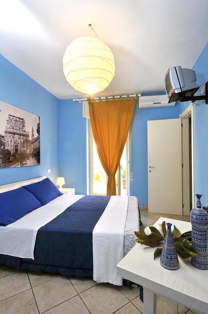Barocco.Oberdan Bed & Breakfast Lecce Luaran gambar