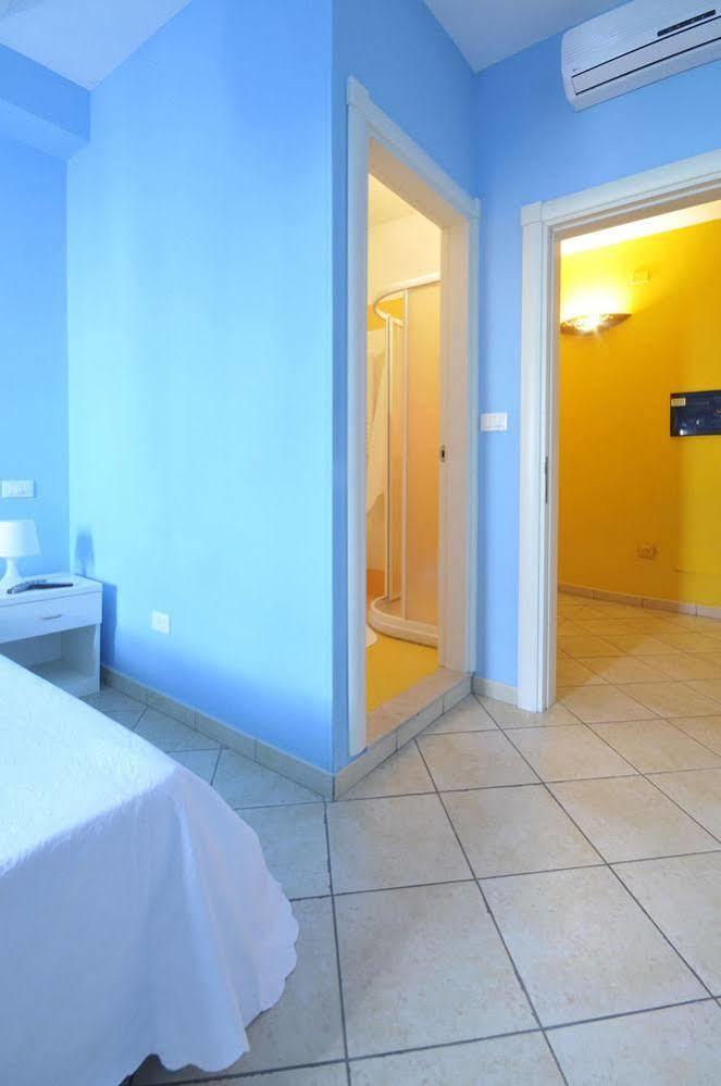 Barocco.Oberdan Bed & Breakfast Lecce Luaran gambar